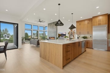Photo of 3219 NW Strickland Way 13 of 39