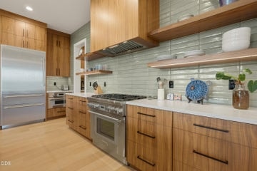 Photo of 3219 NW Strickland Way 15 of 39