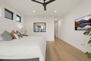 Photo of 3219 NW Strickland Way 21 of 39