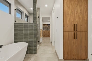 Photo of 3219 NW Strickland Way 23 of 39