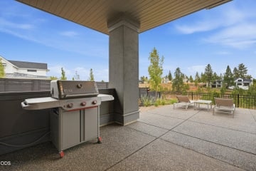 Photo of 3219 NW Strickland Way 33 of 39