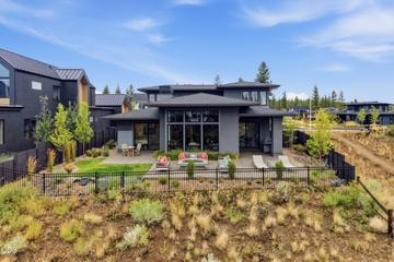 Photo of 3219 NW Strickland Way 38 of 39