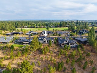 Photo of 61901 Hosmer Lake Drive 17 of 79