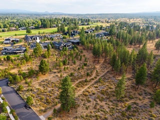 Photo of 61901 Hosmer Lake Drive 21 of 79