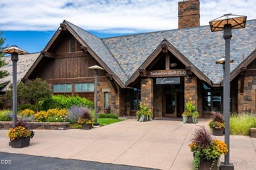 Photo of 61901 Hosmer Lake Drive 26 of 79
