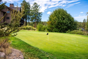 Photo of 61901 Hosmer Lake Drive 32 of 79