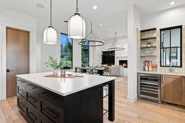 Photo of 61901 Hosmer Lake Drive 9 of 79