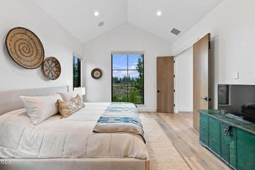 Photo of 61901 Hosmer Lake Drive 25 of 79