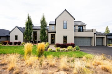 Photo of 61901 Hosmer Lake Drive 77 of 79