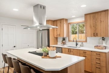 Photo of 1940 SW Forest Ridge Avenue 13 of 52