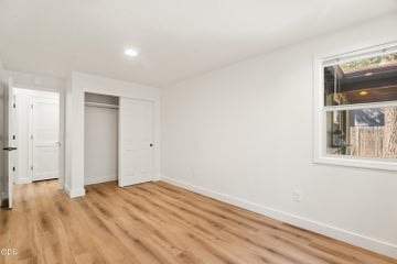 Photo of 1940 SW Forest Ridge Avenue 17 of 52