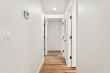 Photo of 1940 SW Forest Ridge Avenue 26 of 52