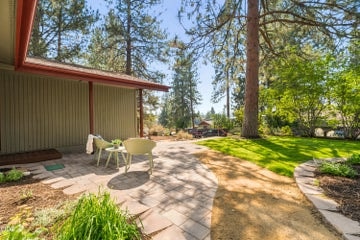 Photo of 1940 SW Forest Ridge Avenue 35 of 52