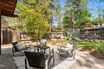 Photo of 1940 SW Forest Ridge Avenue 39 of 52