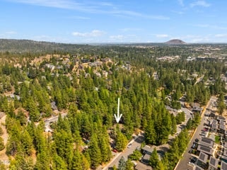 Photo of 1940 SW Forest Ridge Avenue 52 of 52