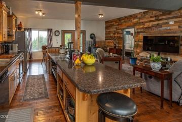 Photo of 1035 NE Wyoming Drive 16 of 27