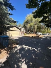 Photo of 2665 NE Genet Court 8 of 14