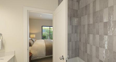 Photo of 115 SW Industrial Way 16 of 21