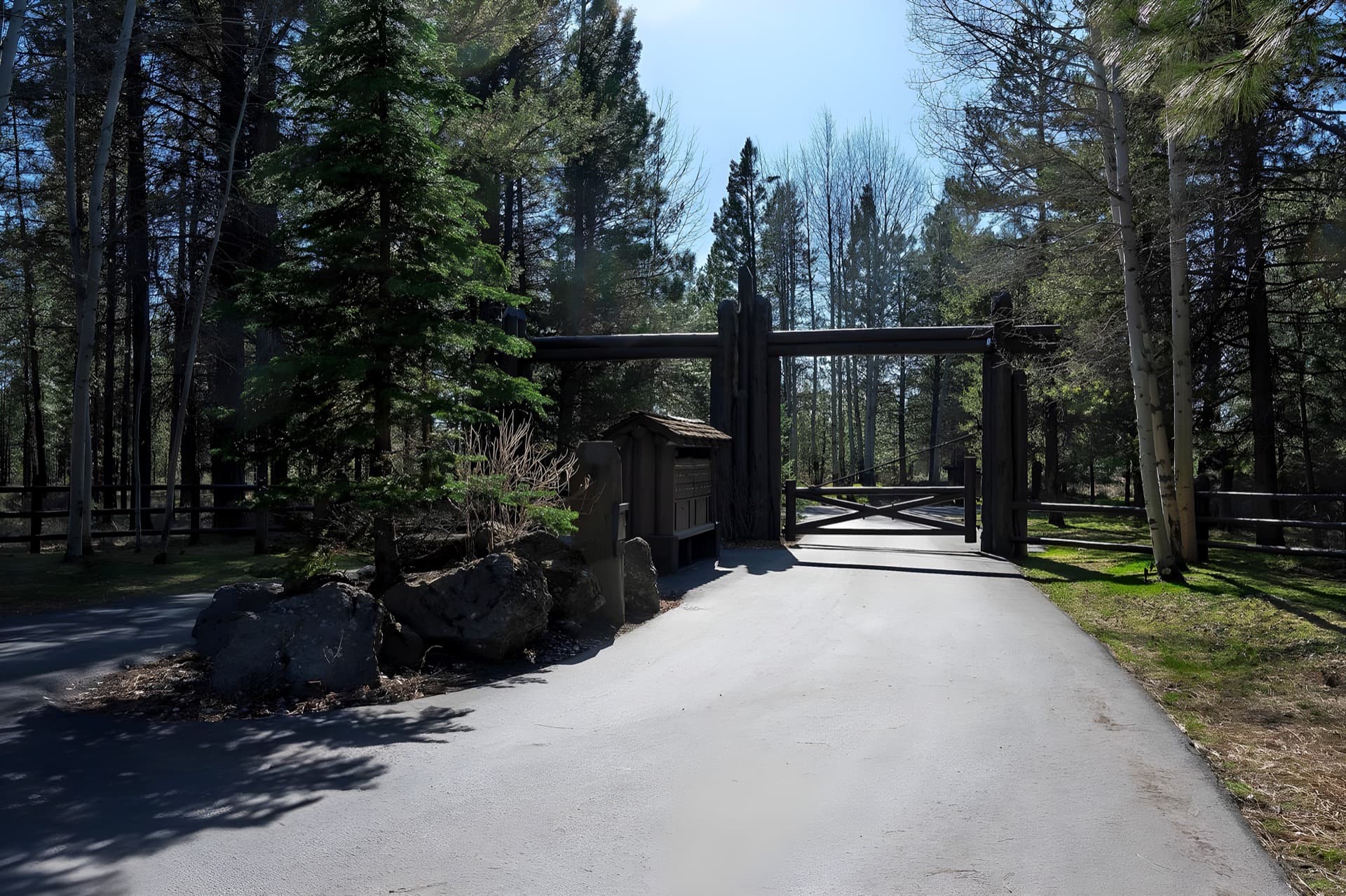 The wooden entrance gate at Vandevert Ranch near Sunriver, Oregon
