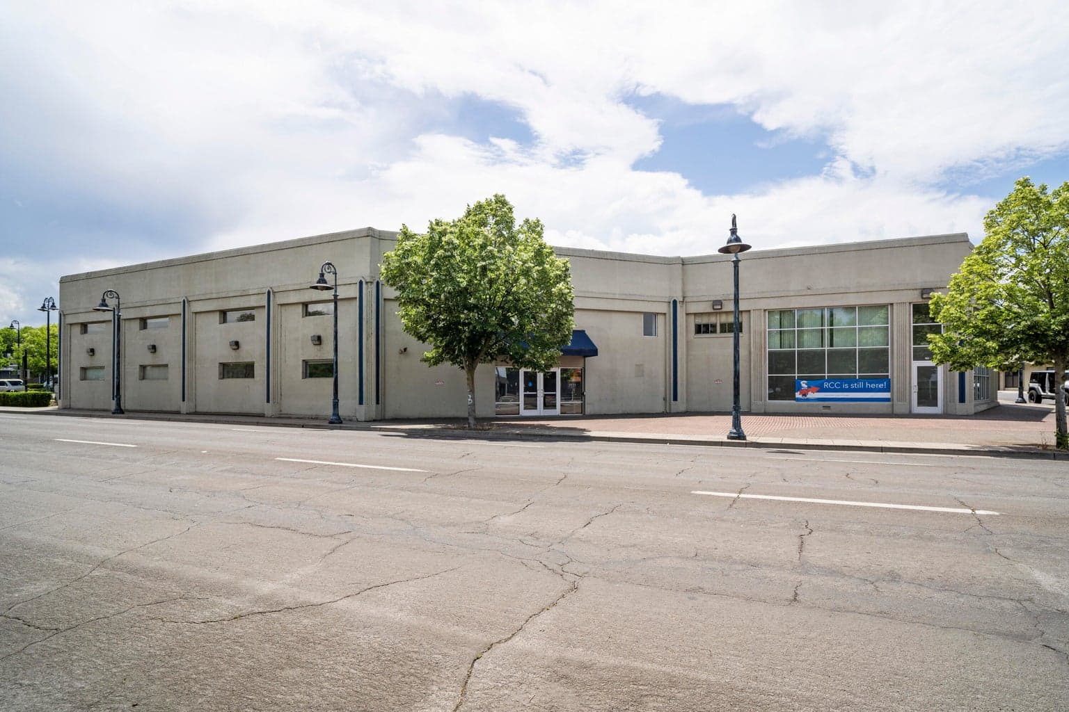 202 Riverside, Medford, 97501