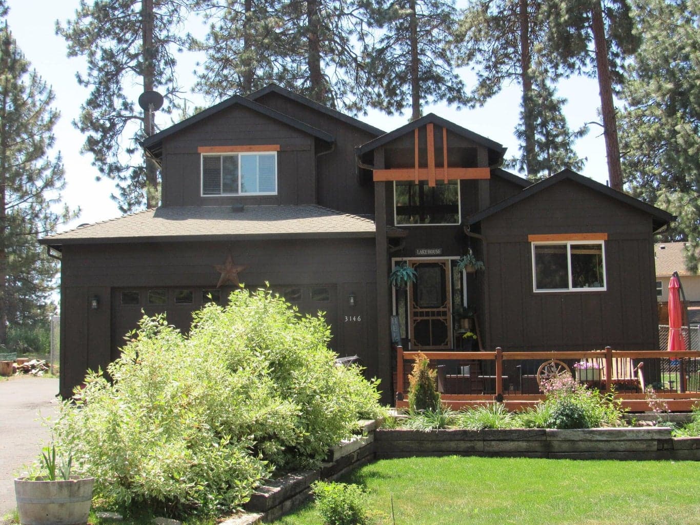 3146 Lake Forest