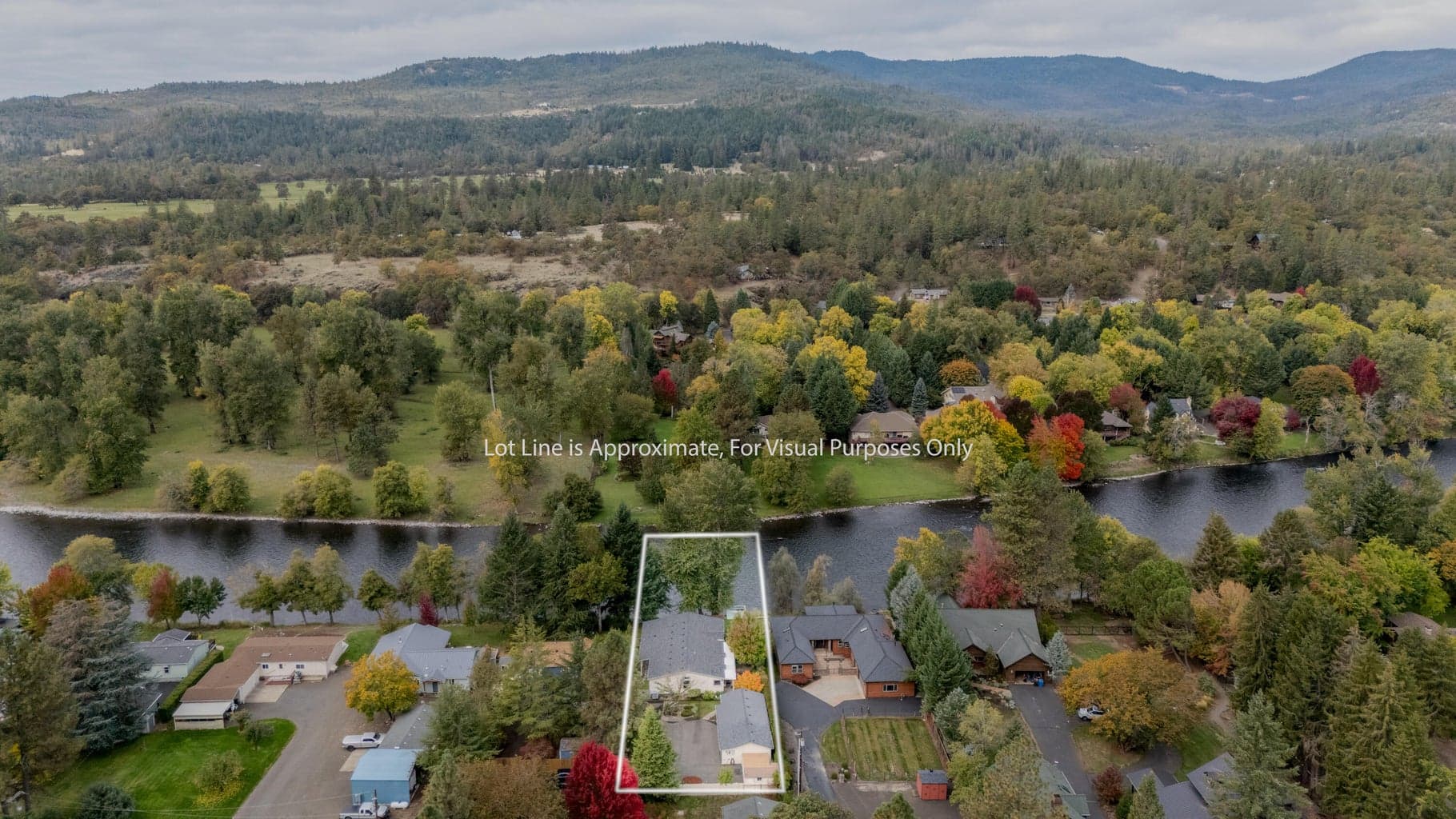 20455 Highway 62, Shady Cove, 97539