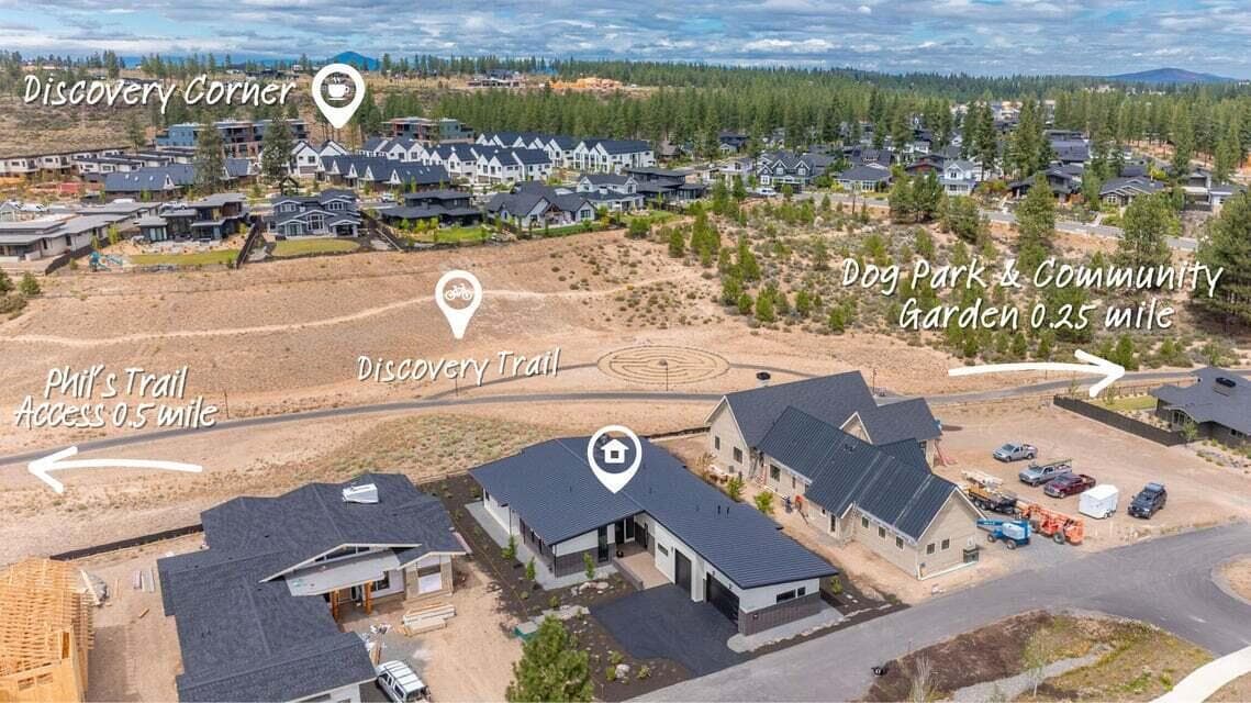 3122 Crossing, Bend, OR, 97703 property photo