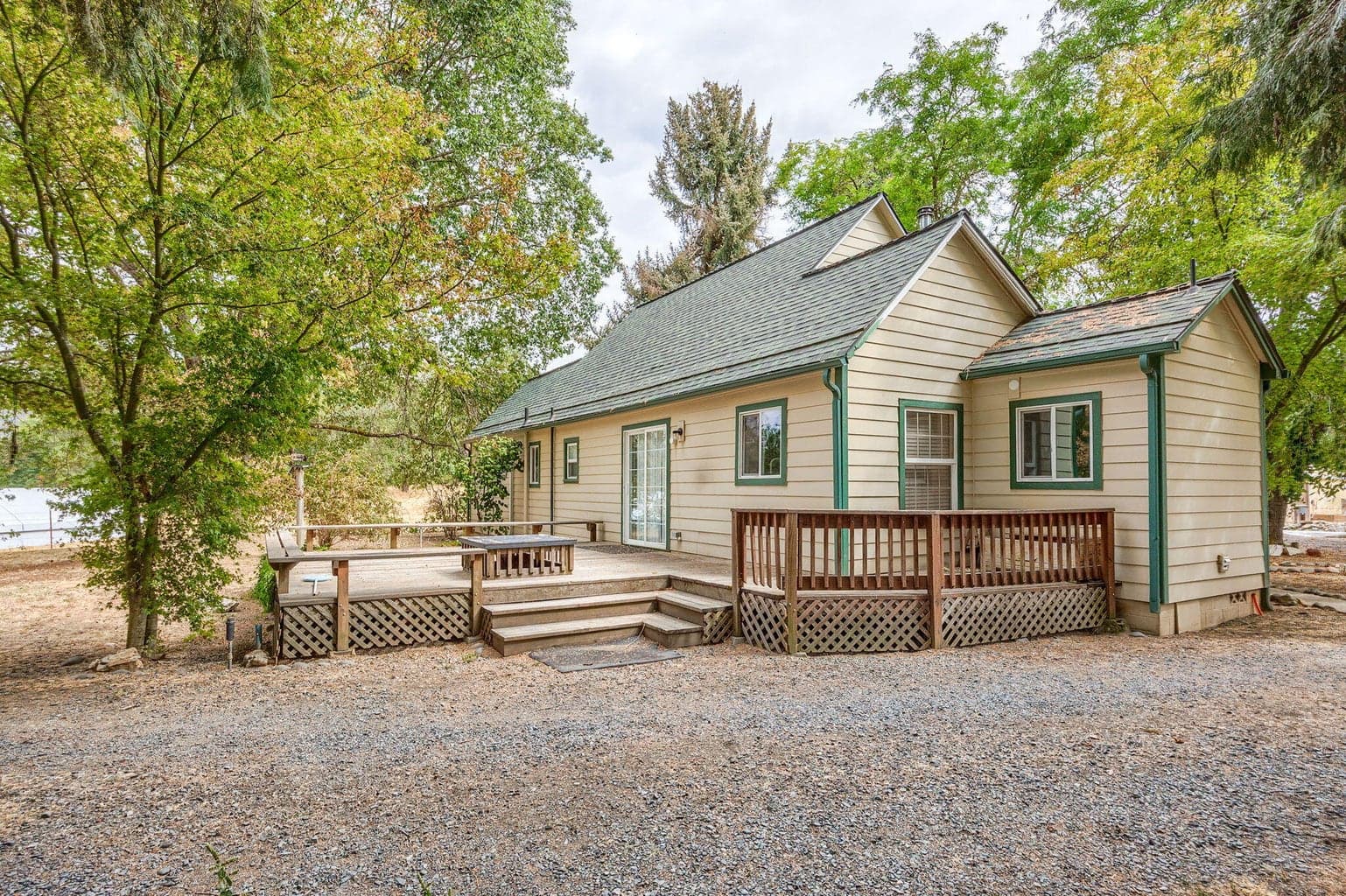 3311 Rogue River