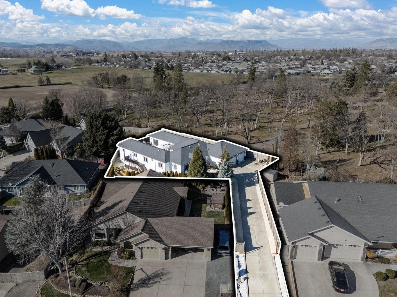 875 Mountain, Central Point, 97502