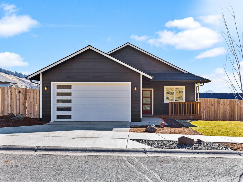 1168 West Ridge