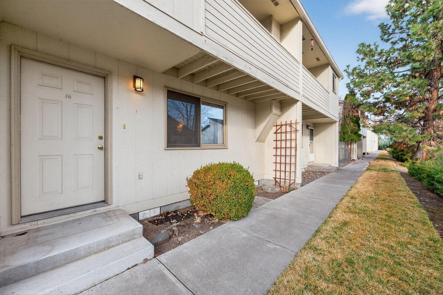 1050 Butler Market, Bend, OR, 97701 property photo