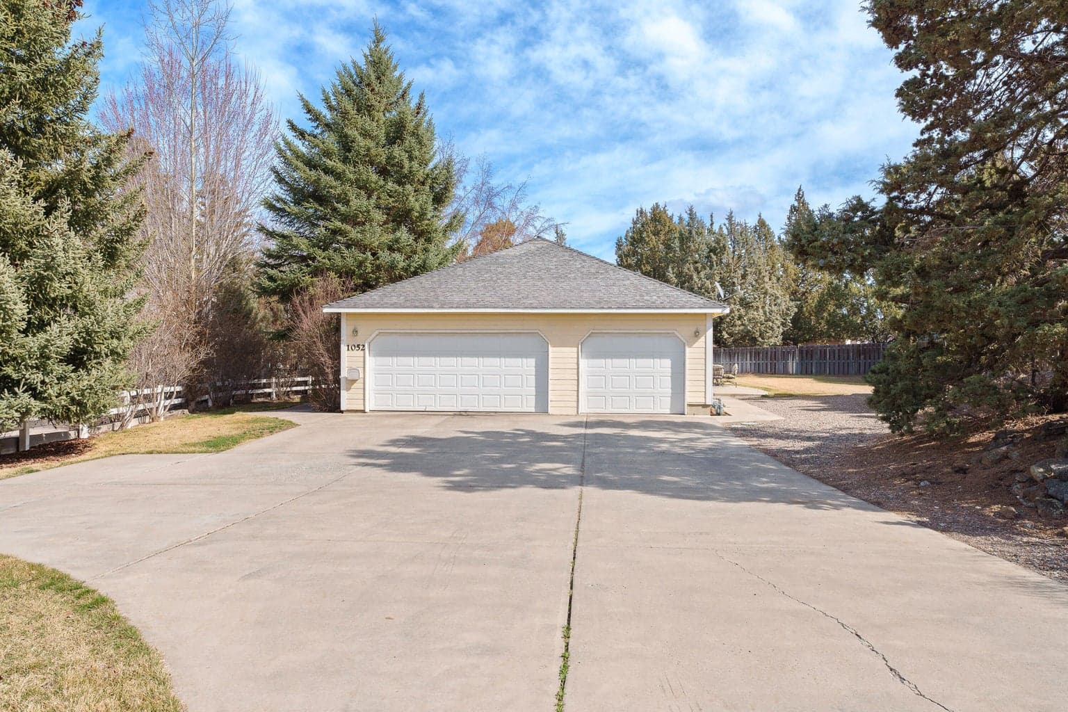 1052 Francis, Bend, OR, 97701 property photo