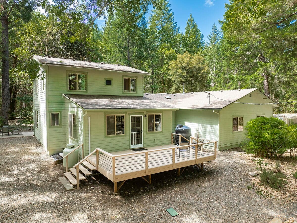 8843 Deer Creek