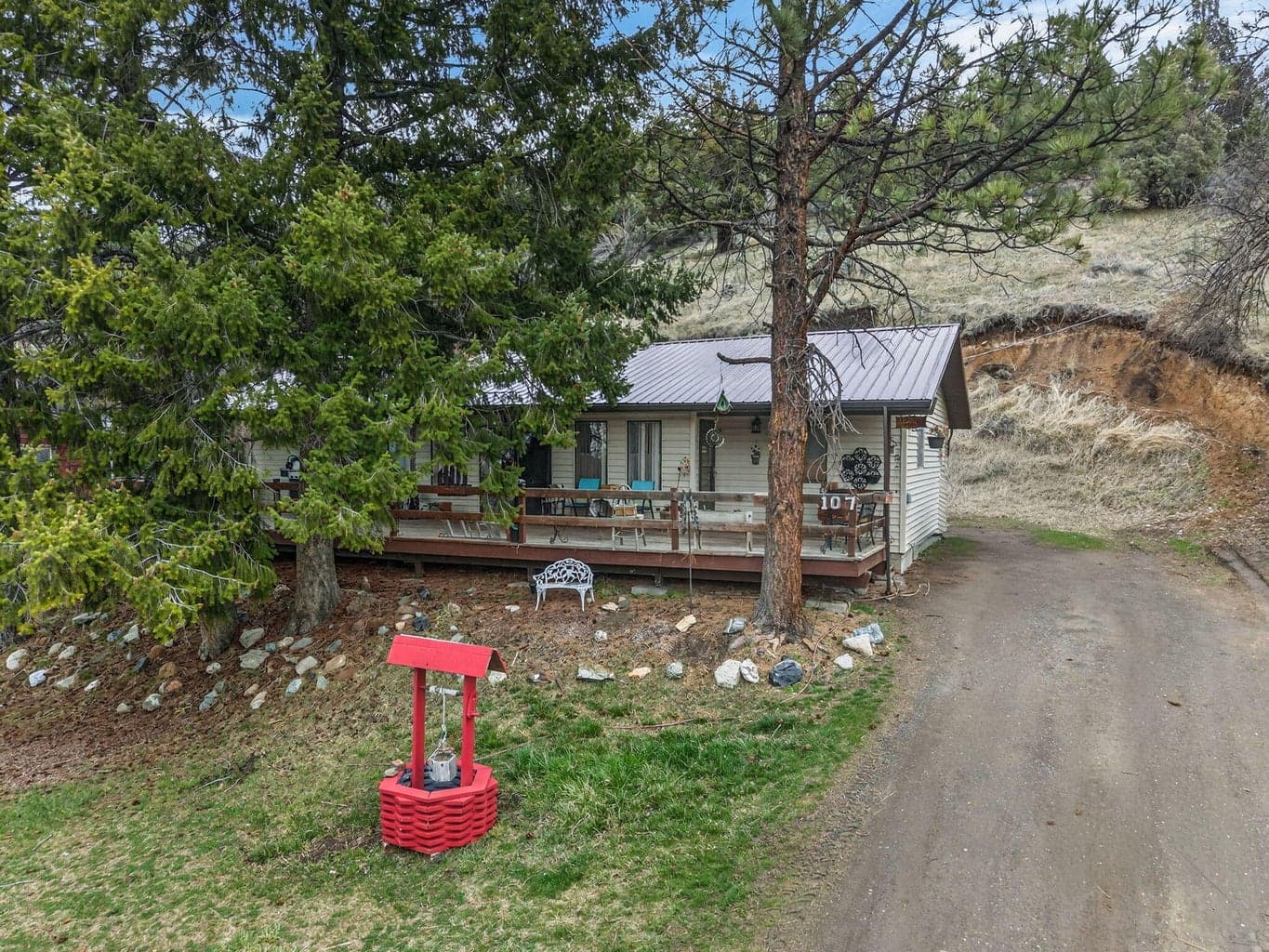 107 Rebel Hill
