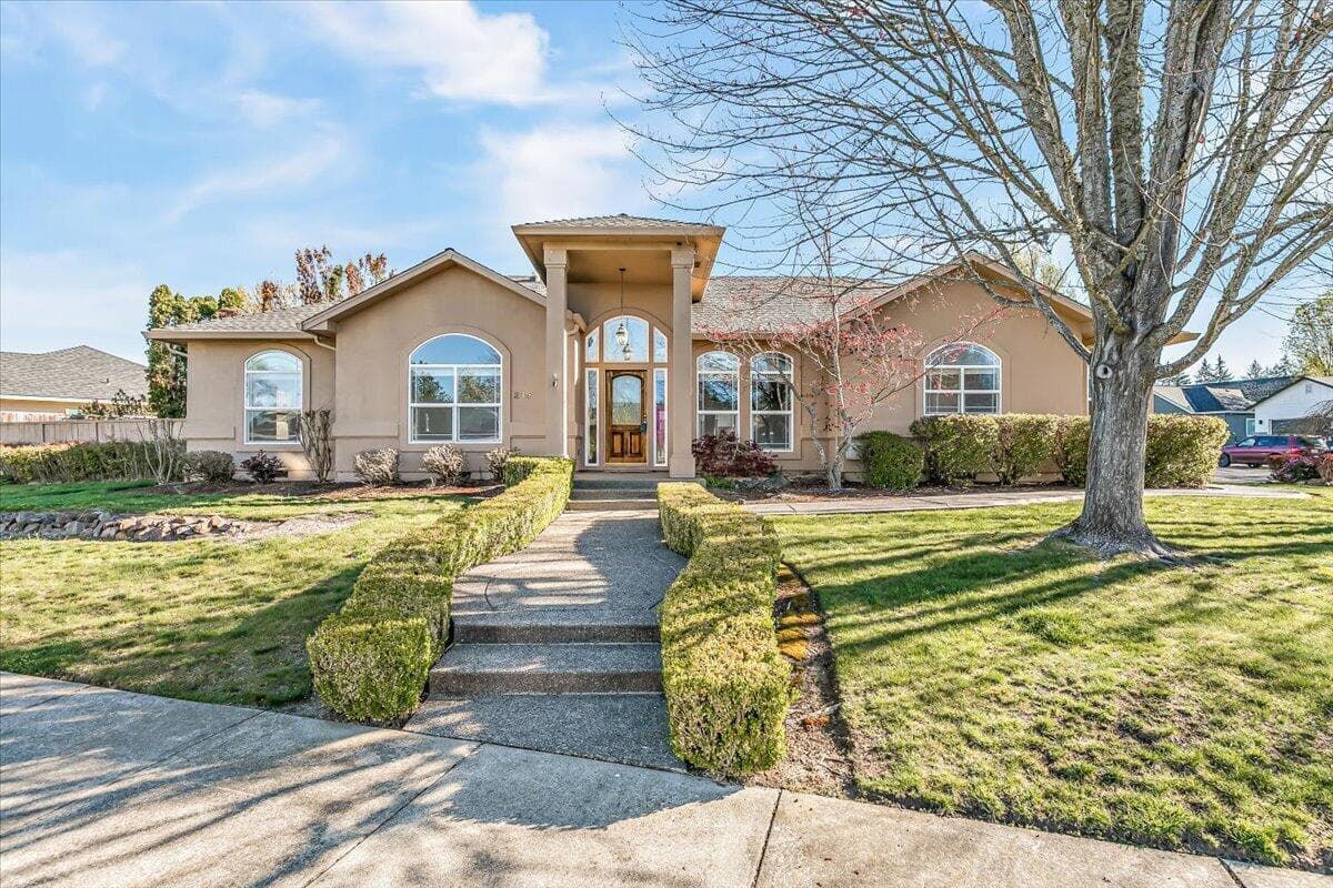 235 Prairie Landing