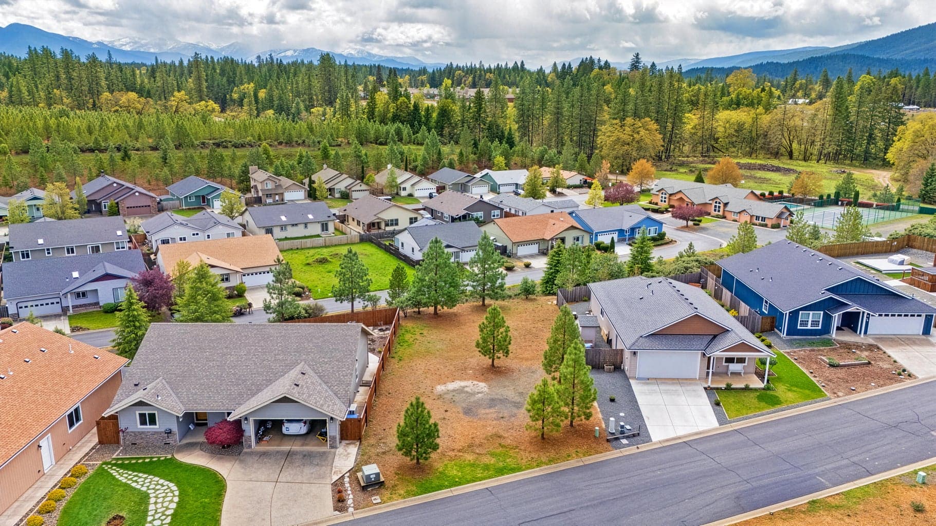 320 Cedar Ridge