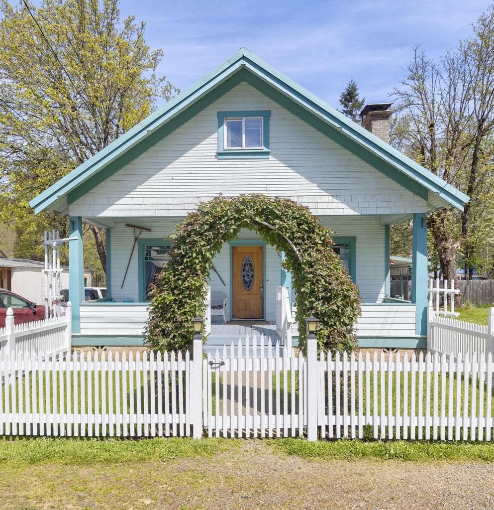 219 Gilbert