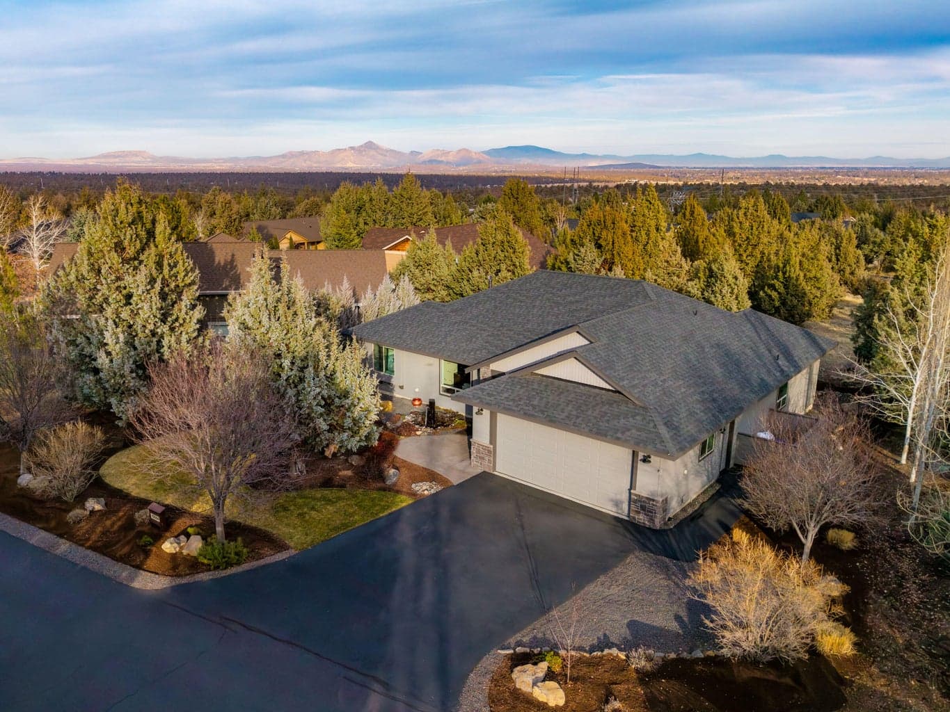 10064 Juniper Glen