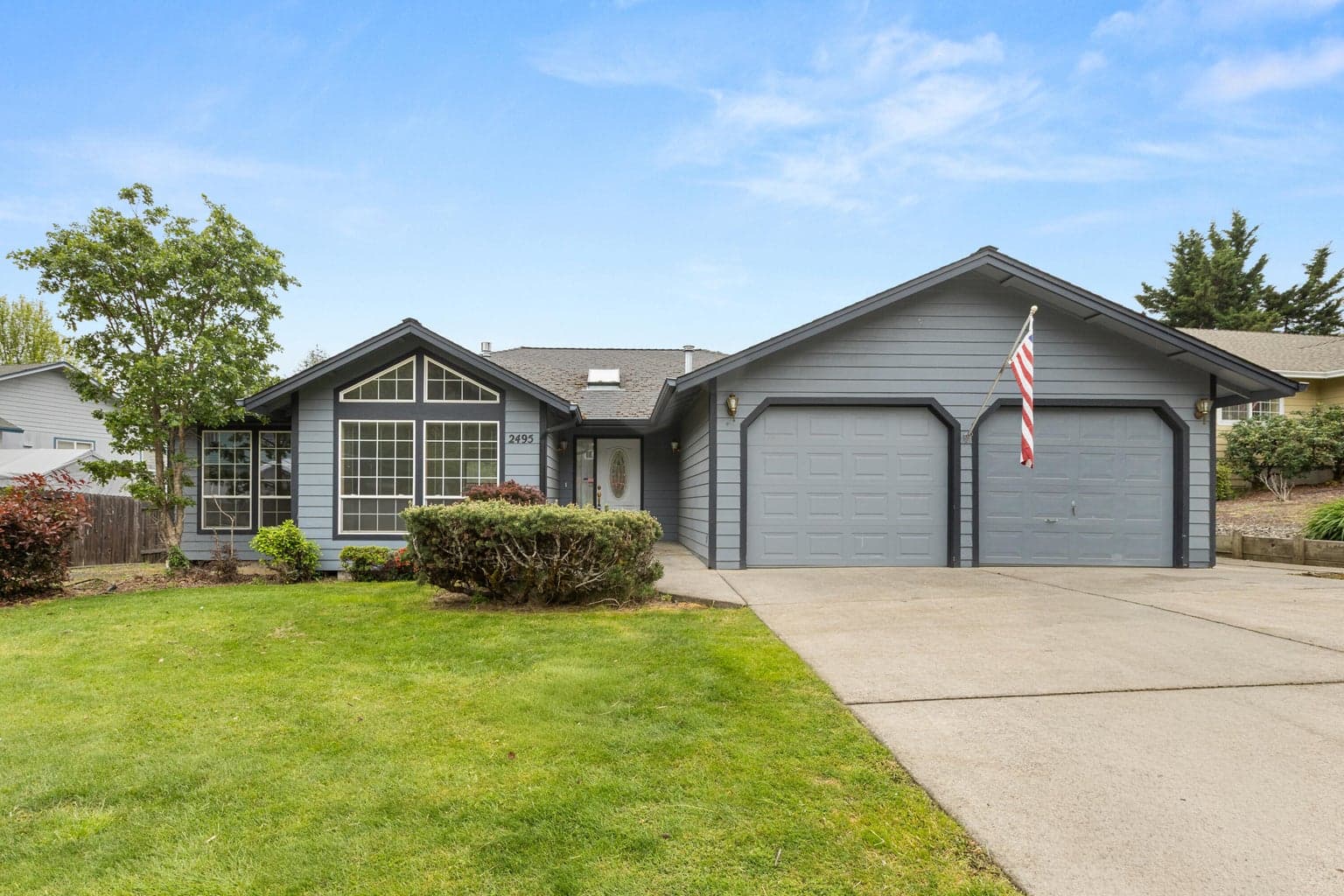 2495 Loma Vista