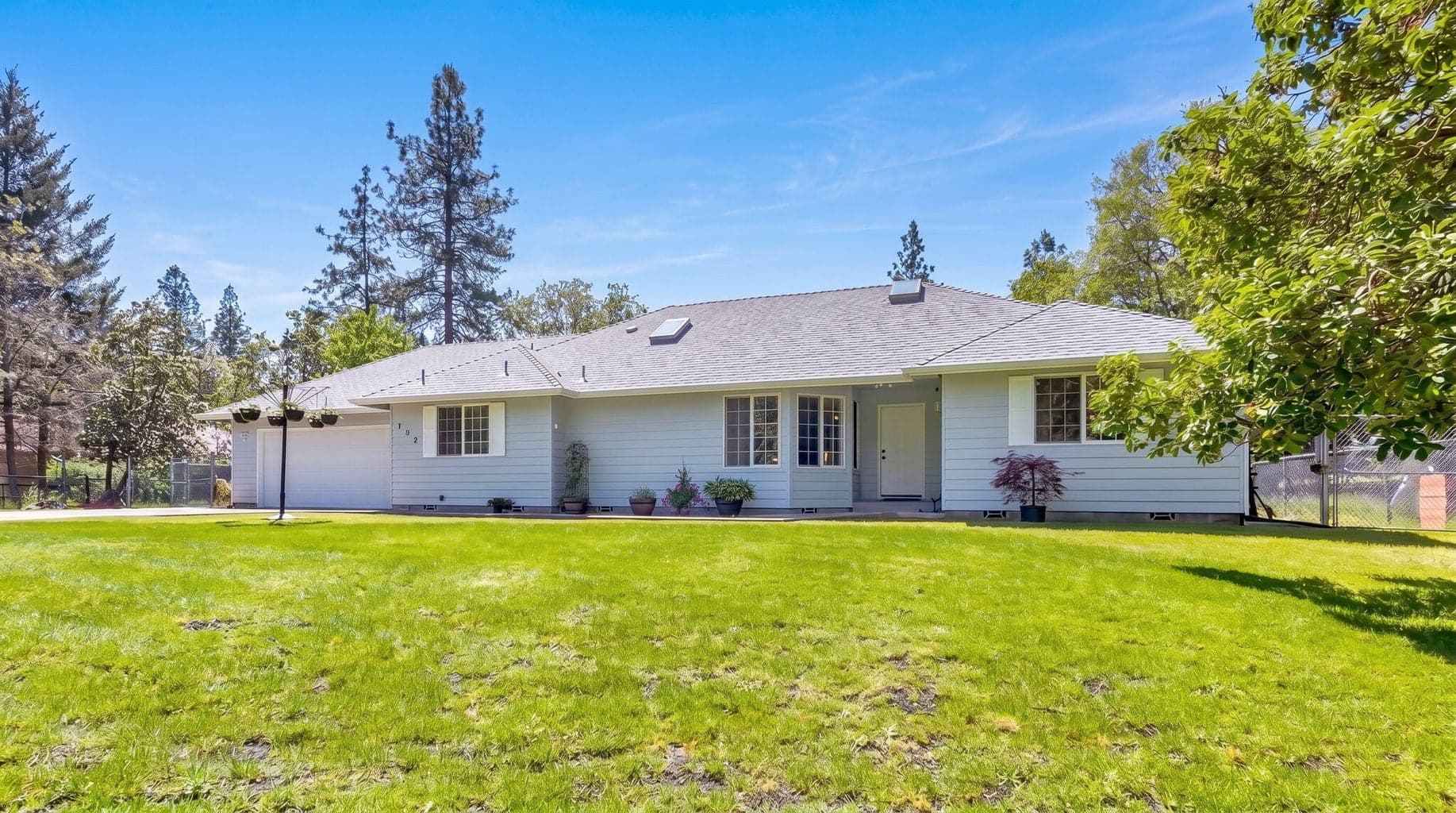 190 Spring Oak