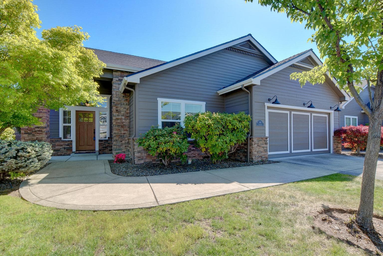 108 Sandridge