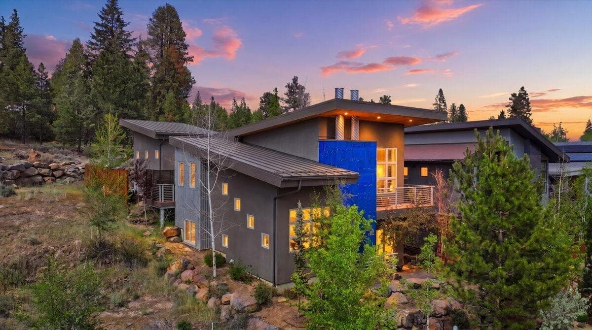 636 Portland, Bend, OR, 97703 property photo