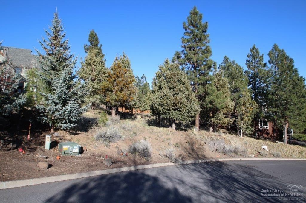 2318 Eastes, Bend, OR, 97703 property photo
