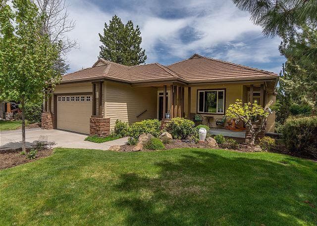 3106 Golf View, Bend, OR, 97703 property photo