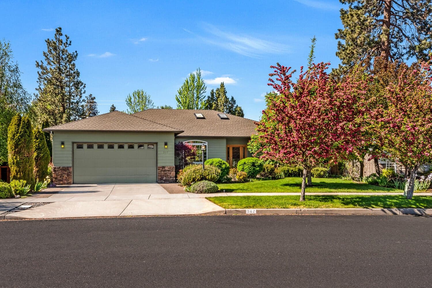 217 Soft Tail, Bend, OR, 97702 property photo
