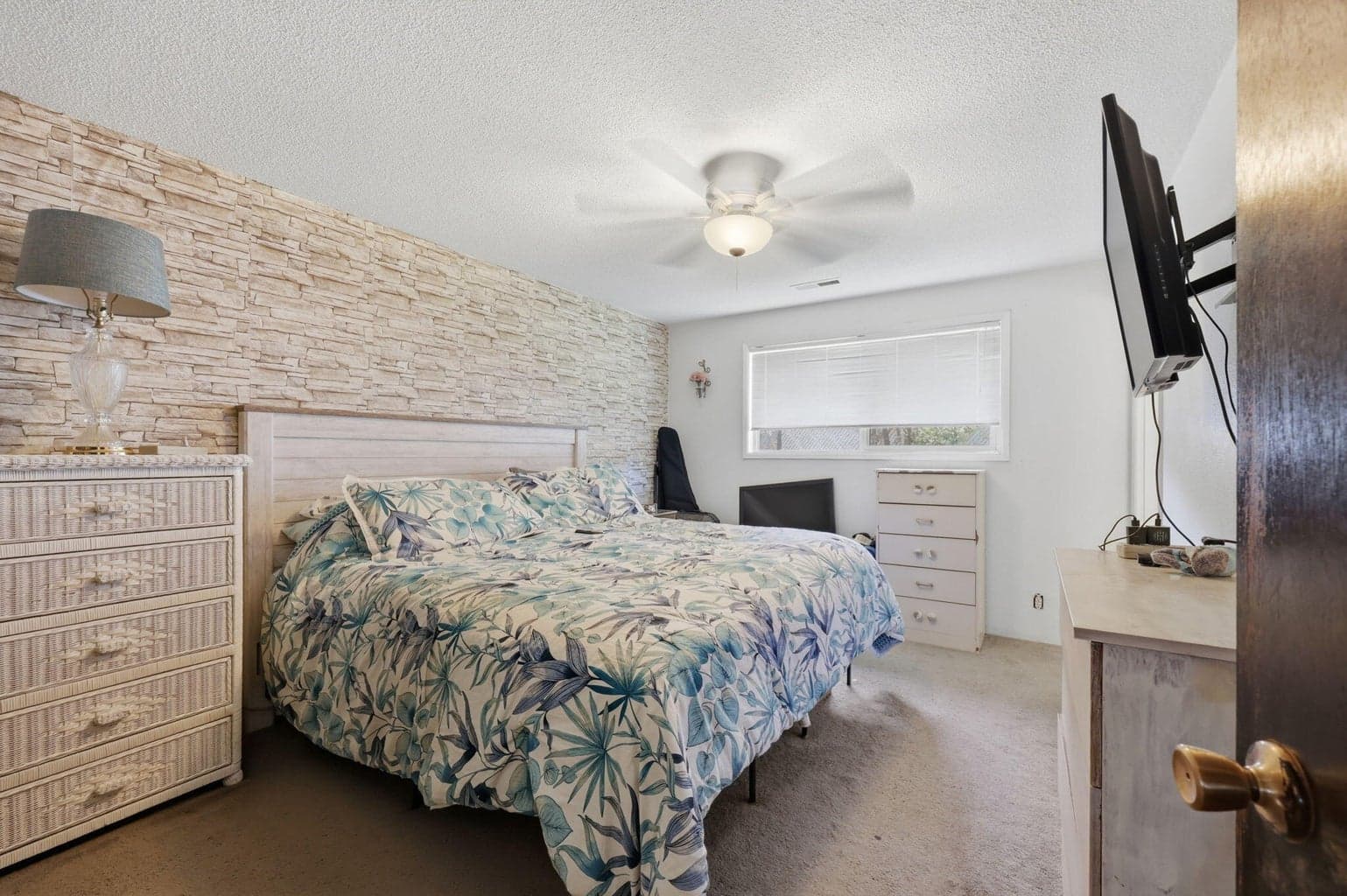 102 Elm