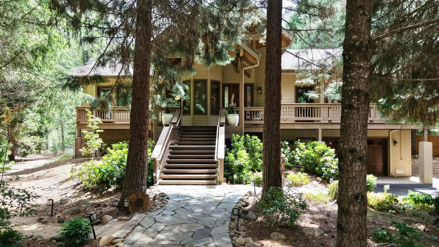 38 Meadow, Shady Cove, 97539