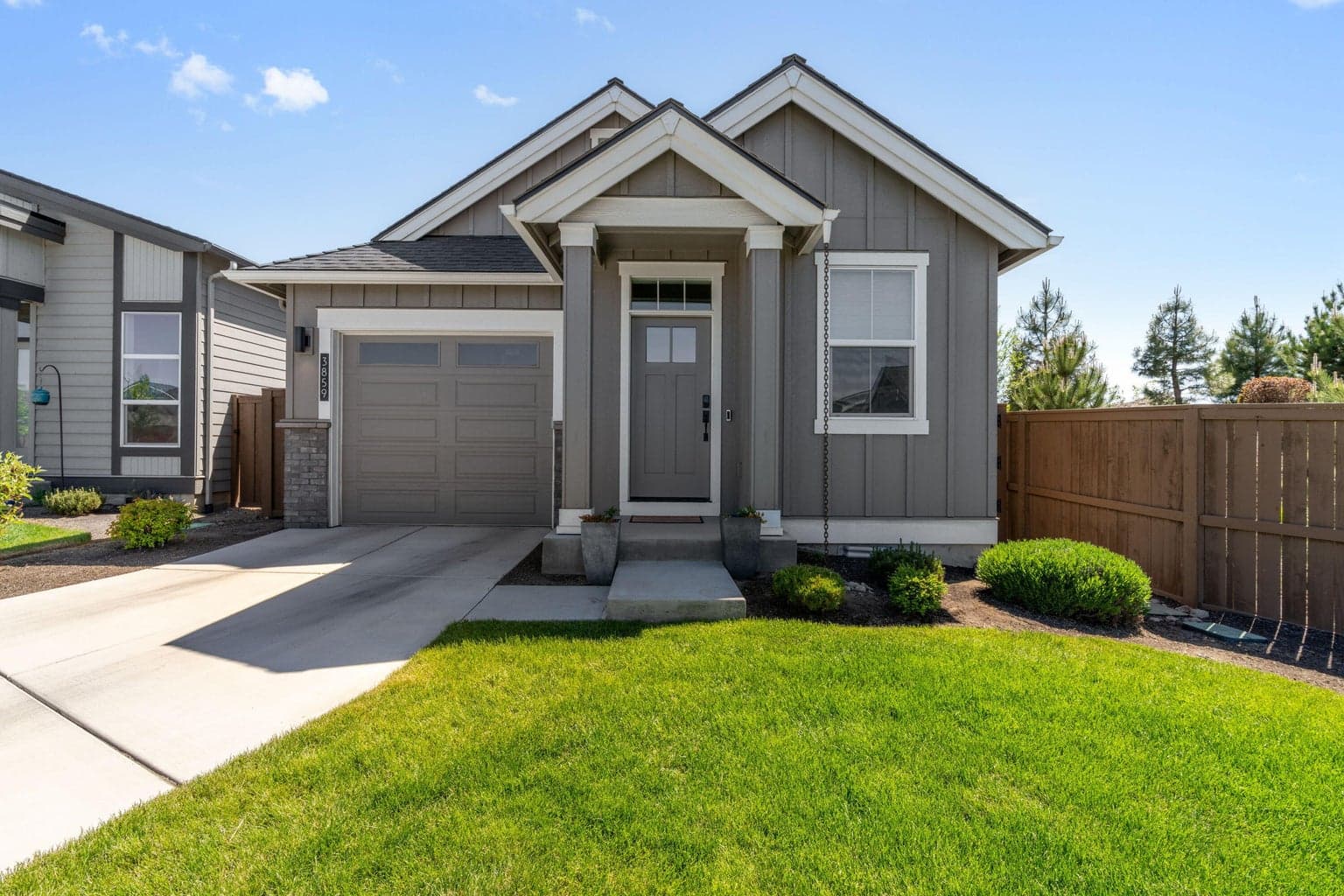 3859 Oakside, Bend, OR, 97701 property photo