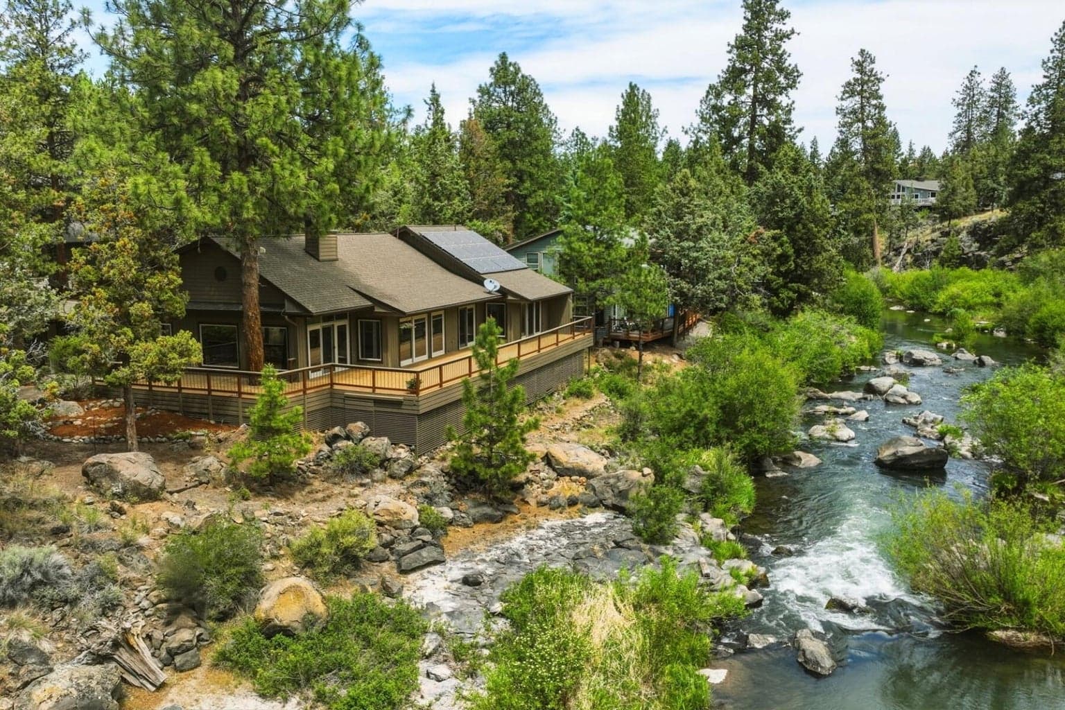637 Silver Buckle, Bend, OR, 97703 property photo