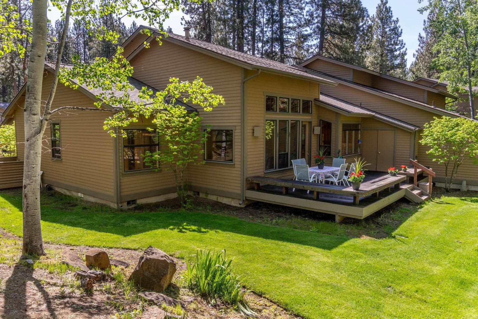 60555 Elkai Woods